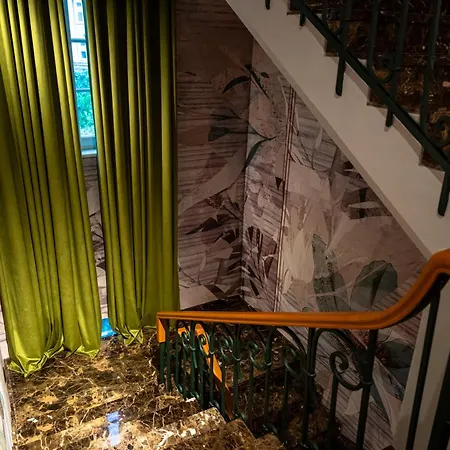 Art Gallery Boutique