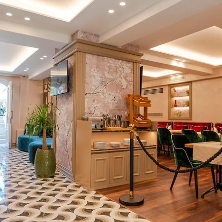 Hotel Art Gallery Boutique 4*