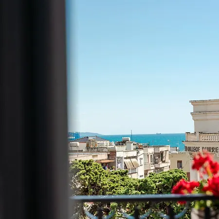 Art Gallery Boutique Hotel 4*