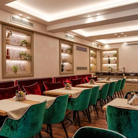 Hotel Art Gallery Boutique 4*