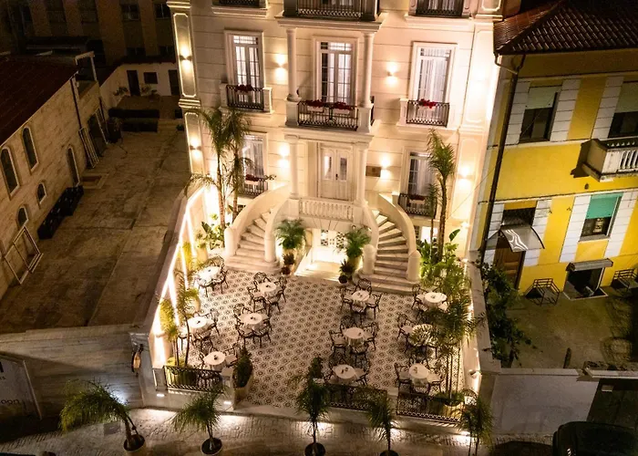 Art Gallery Boutique Отель Дуррес