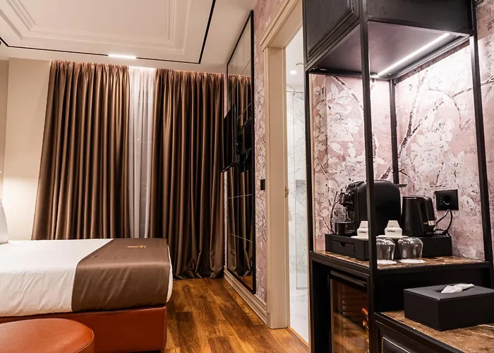 Отель Art Gallery Boutique 4*